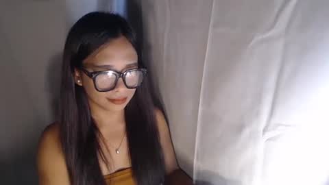 Guine3 online show from December 2025 04:09:01 AM