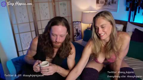 Snapshot of sexyhippies chatting on October 2025 04:00:01 PM Melissa Jason online show from October 2025 04:00:01 PM