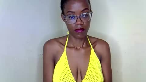 SexyHollyMontana1111 online show from March 2026 07:47:01 AM