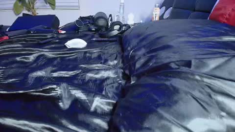 Snapshot of sexyhornyman1993 chatting on February 2025 01:25:01 AM sexyhornyman1993 online show from February 2025 01:25:01 AM