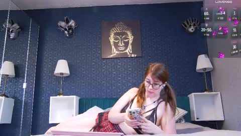 Flavia online show from November 2025 09:42:02 AM