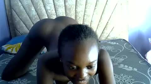 SexyIcey online show from April 2026 02:00:02 AM