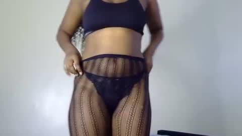Snapshot of sexyjiana chatting on September 2025 07:13:02 AM sexyjiana online show from September 2025 07:13:02 AM