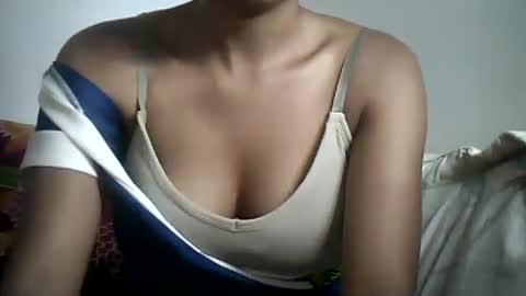 Snapshot of sexylarra12 chatting on December 2024 07:58:01 AM sexylarra12 online show from December 2024 07:58:01 AM