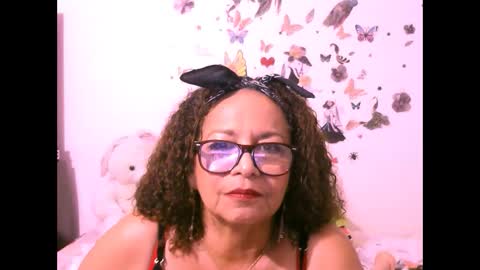 Snapshot of sexylilith421 chatting on March 2025 02:04:01 AM Sexy Lilith online show from March 2025 02:04:01 AM