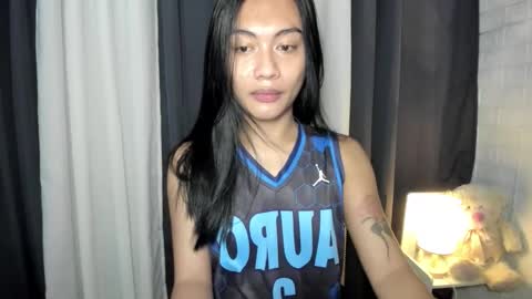 maxine online show from November 2025 04:20:01 PM