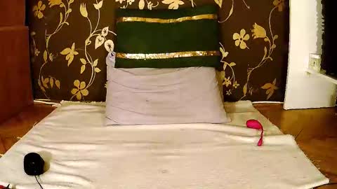 Squirty Maya Gold online show from December 2025 02:09:02 AM