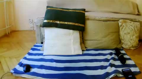 Squirty Maya Gold online show from June 2026 01:37:01 PM