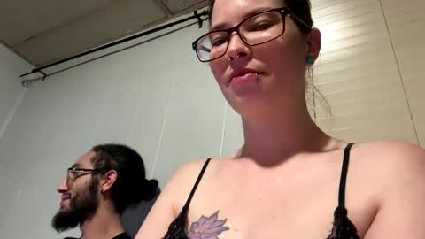 sexymilf42088 online show from March 2025 03:35:01 AM