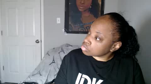 Snapshot of sexymona1218 chatting on September 2025 03:23:02 PM SexyMona online show from September 2025 03:23:02 PM