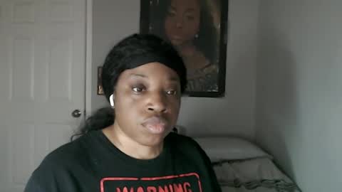 Snapshot of sexymona1218 chatting on September 2025 08:25:01 PM SexyMona online show from September 2025 08:25:01 PM