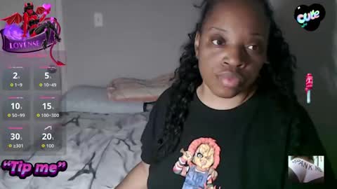 Snapshot of sexymona1218 chatting on November 2025 05:29:02 AM SexyMona online show from November 2025 05:29:02 AM