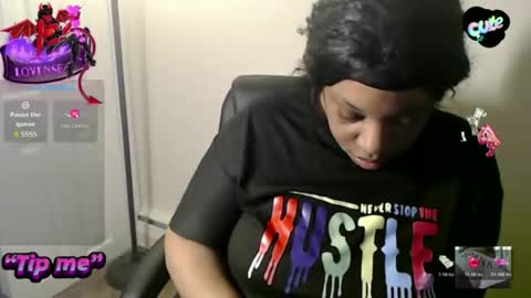 Snapshot of sexymona1218 chatting on January 2026 05:24:02 AM SexyMona online show from January 2026 05:24:02 AM