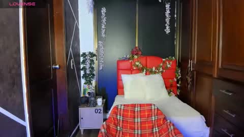 N A F online show from December 2025 07:12:02 PM