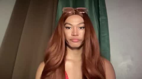 Snapshot of sexynakedweapon chatting on May 2026 03:52:02 PM LIEZEL online show from May 2026 03:52:02 PM