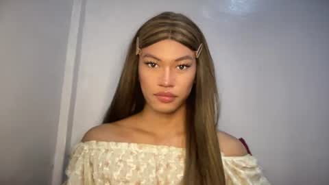 Snapshot of sexynakedweapon chatting on May 2026 05:50:02 PM LIEZEL online show from May 2026 05:50:02 PM