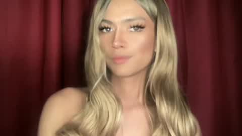 Snapshot of sexynakedweapon chatting on May 2026 11:54:01 PM LIEZEL online show from May 2026 11:54:01 PM