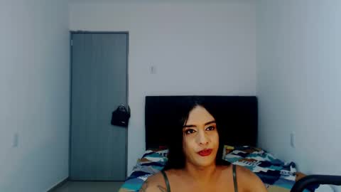 Natalia Duran online show from February 2025 01:22:01 PM