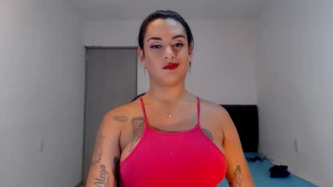 Snapshot of sexynatalia25 chatting on May 2026 06:57:02 PM Natalia Duran online show from May 2026 06:57:02 PM