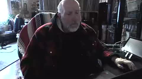 Grizz Lee Bear online show from December 2024 10:38:02 AM