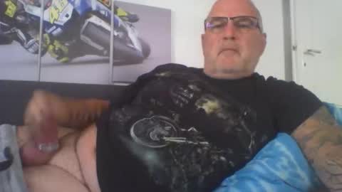 sexypaa online show from October 2025 01:01:01 PM