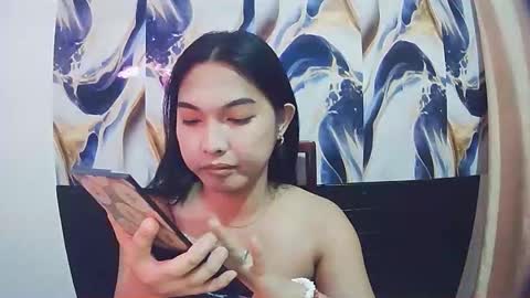 Snapshot of sexypetiteraine chatting on April 2026 12:39:01 PM sexypetiteraine online show from April 2026 12:39:01 PM