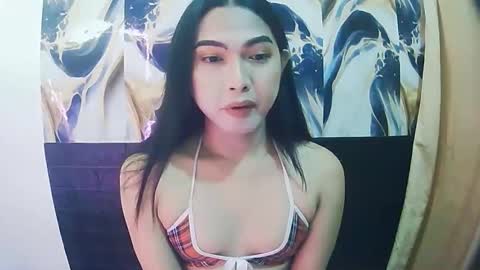 Snapshot of sexypetiteraine chatting on April 2026 02:22:02 PM sexypetiteraine online show from April 2026 02:22:02 PM