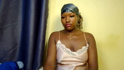 sexyroznnah online show from June 2026 03:25:02 PM