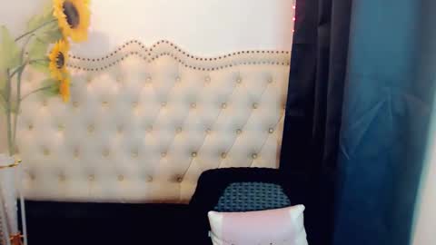 sexyshinixx online show from September 2025 01:55:01 PM