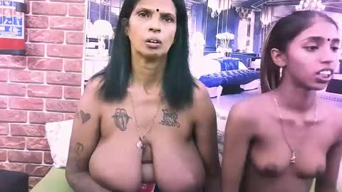 sexyva4u2luv online show from November 2025 08:46:02 AM