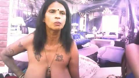 sexyva4u2luv online show from November 2025 07:55:01 AM