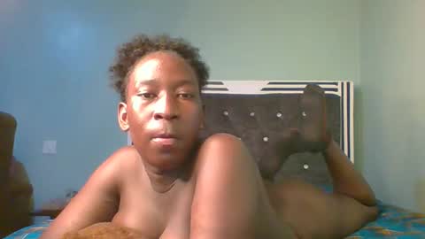 Snapshot of sexyvivy chatting on November 2025 07:09:02 AM VIVIAN online show from November 2025 07:09:02 AM