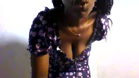 Snapshot of sexywinn chatting on February 2026 05:33:02 AM sexywinn online show from February 2026 05:33:02 AM