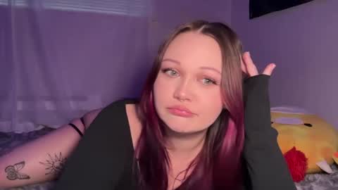 Saint online show from October 2025 07:02:01 PM