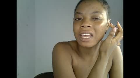 sexyxpeach online show from July 2026 09:39:01 PM