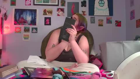 sglily111 online show from February 2026 07:40:01 PM