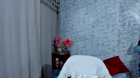 Liz online show from October 2025 06:57:01 AM