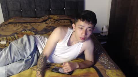 Snapshot of shadow_men_ chatting on April 2026 08:03:01 AM james online show from April 2026 08:03:01 AM