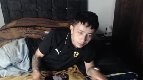 Snapshot of shadow_men_ chatting on April 2026 05:18:02 AM james online show from April 2026 05:18:02 AM