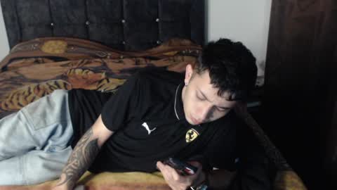 Snapshot of shadow_men_ chatting on April 2026 05:01:02 AM james online show from April 2026 05:01:02 AM