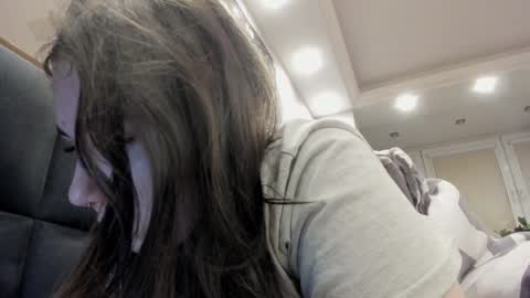 Snapshot of shadow_raffi chatting on January 2025 03:02:02 PM shadow_raffi online show from January 2025 03:02:02 PM