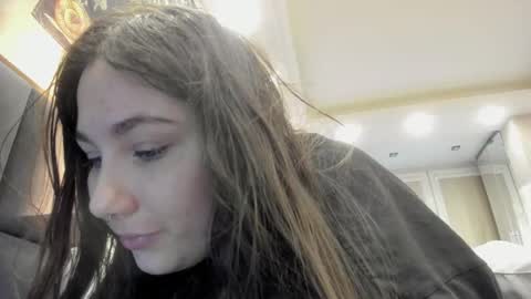 Snapshot of shadow_raffi chatting on February 2025 02:25:01 PM shadow_raffi online show from February 2025 02:25:01 PM