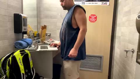 Snapshot of shadystl chatting on September 2025 11:45:02 AM shadystl online show from September 2025 11:45:02 AM