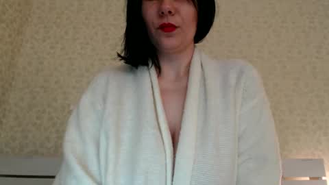 Mila online show from February 2025 12:14:02 PM