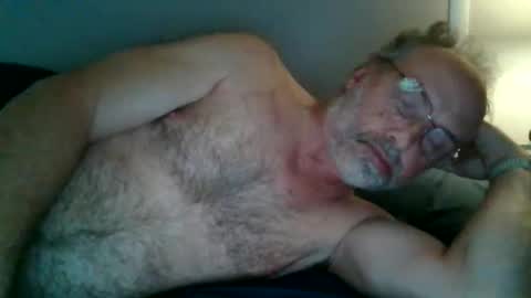 Snapshot of shakeyman889 chatting on March 2026 05:24:01 AM shakeyman889 online show from March 2026 05:24:01 AM