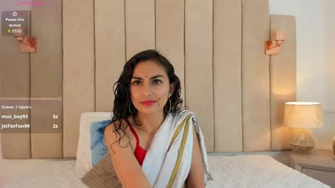 Shanily online show from May 2026 06:58:01 PM