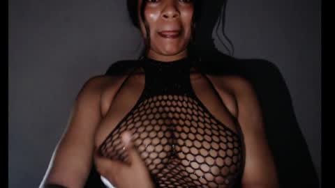 Snapshot of shallie_x chatting on May 2026 03:51:01 PM ESTHER online show from May 2026 03:51:01 PM
