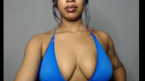 Snapshot of shallie_x chatting on June 2026 07:06:02 AM ESTHER online show from June 2026 07:06:02 AM