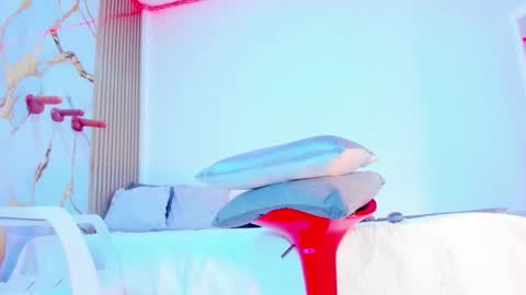 shalomexotic online show from October 2025 12:12:02 PM