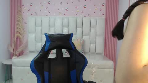 Shalon  online show from September 2025 01:13:01 PM